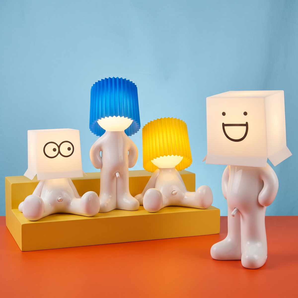 Larry the Lamp - Boxed (Sitting)